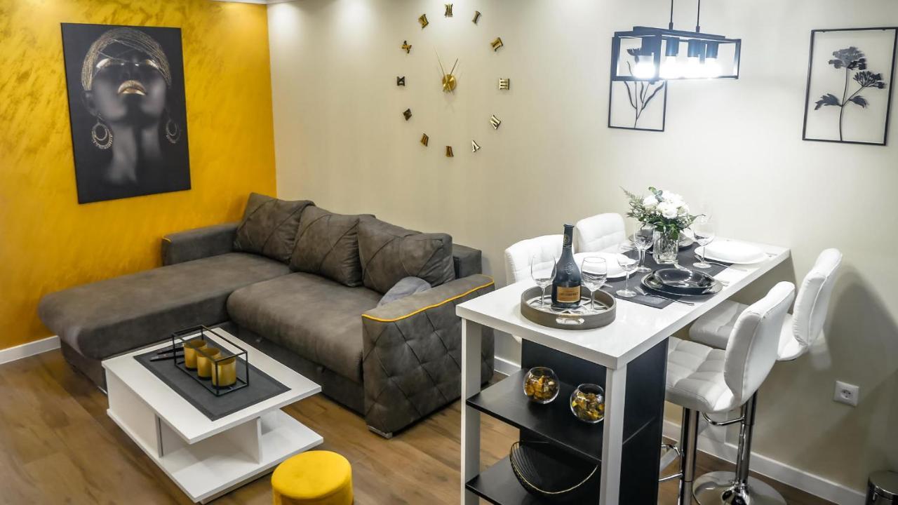 Apartment Delux 14 Суботиця Екстер'єр фото