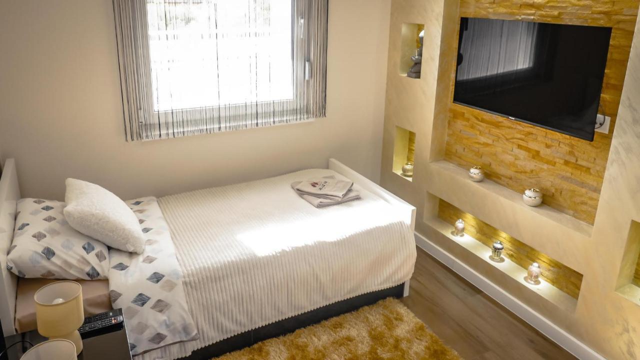 Apartment Delux 14 Суботиця Екстер'єр фото